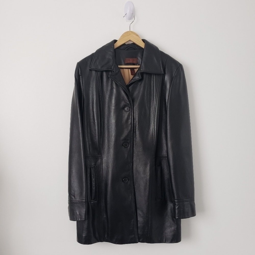 Danier Heavyweight Women's Leather Button Down Black Coat Size Medium Classic